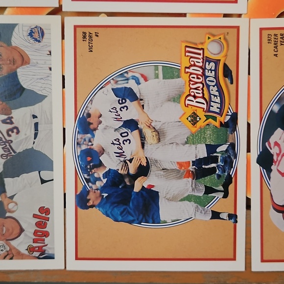 1990 Upper Deck Baseball Heros Nolan Ryan cards 10-18 - Picture 3 of 15